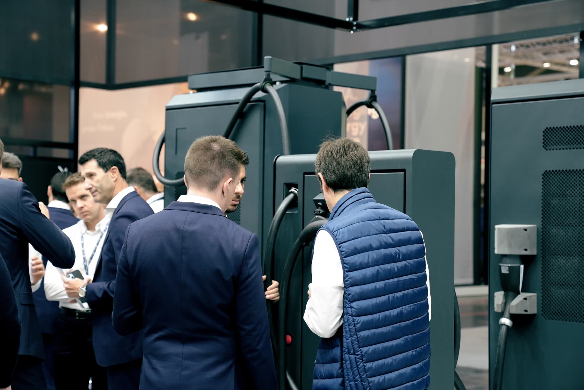 Shaping Tomorrow's Mobility: High-power EV Charging Solutions